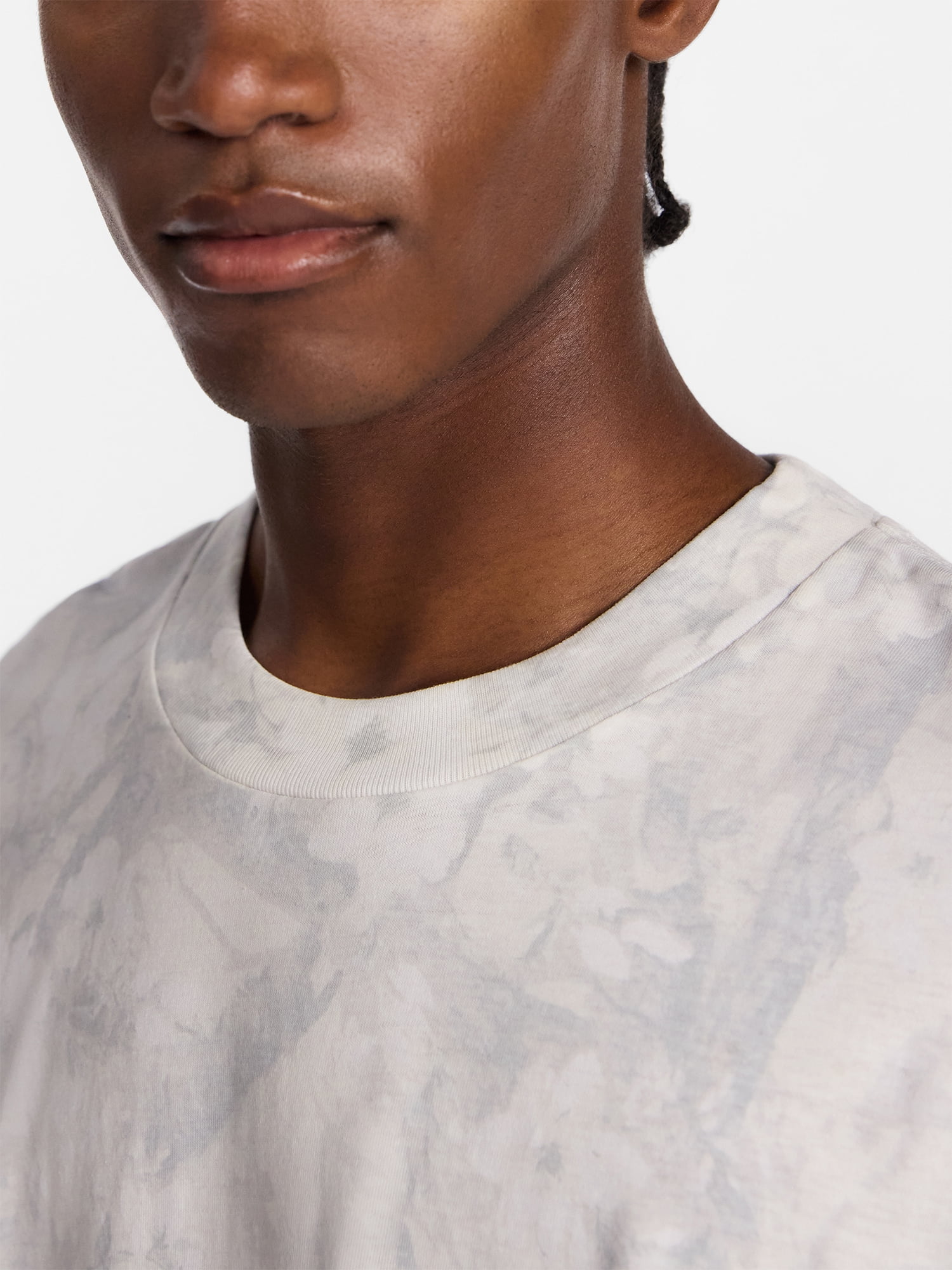 No Boundaries Men's Oversized Boxy Tee Shirt with Short Sleeves, XS-4XLT