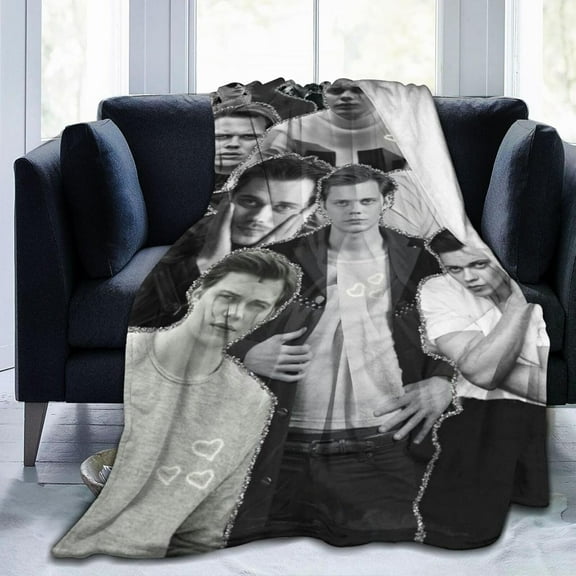Bill Skarsgard Blanket Anti-pilling Throw Blanket Plush Blanket Lightweight & Ultra-soft, Warm & Comfy Flannel Fleece Blanket for Couch, Bed, Sofa, 60x80