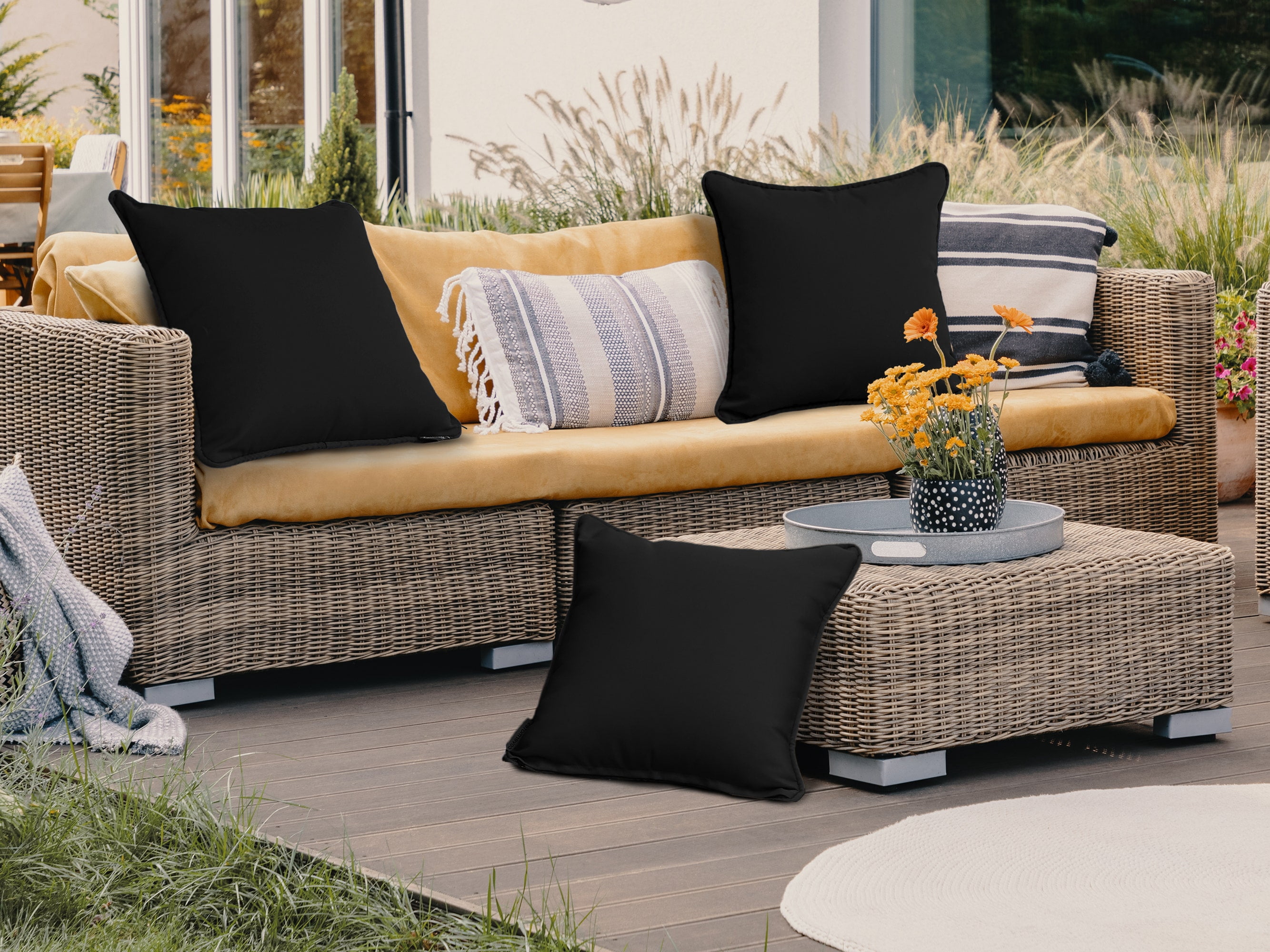 Covermates Throw Pillow - Weather Resistant, Full Side Zipper, LuxeGuard Collection, Ebony