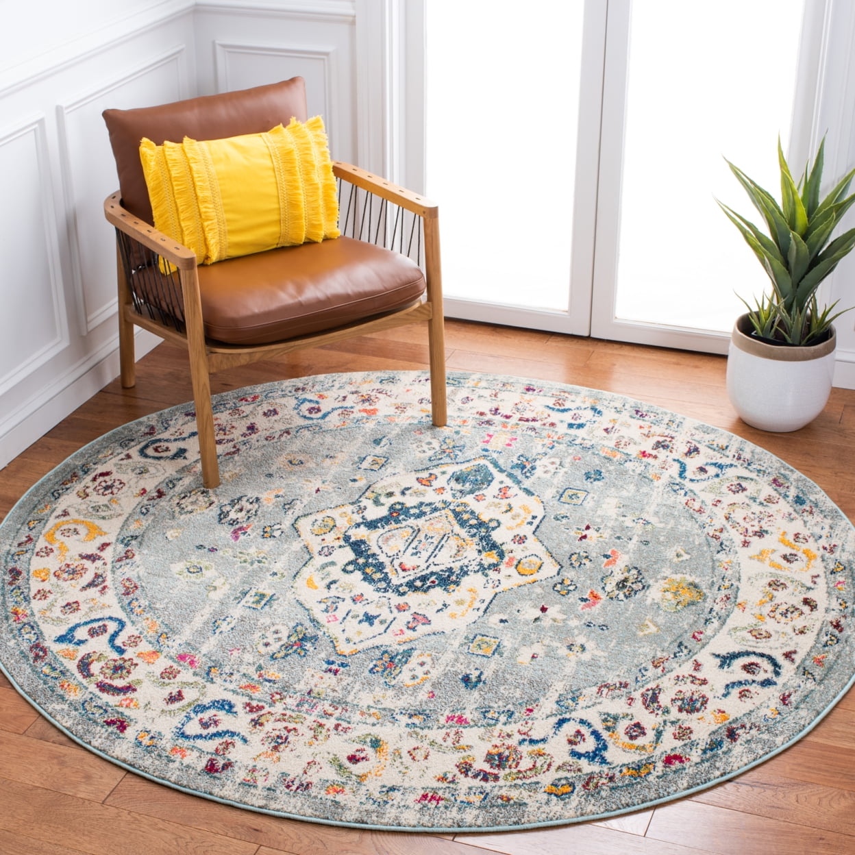 SAFAVIEH Madison Trenton Vintage Traditional Area Rug, Grey/Ivory, 6'7" x 6'7" Round