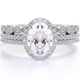 thumbnail image 1 of JeenMata Juego de Trío de Anillos de Boda Exclusivos de Moissanita Real de 2 Quilates con Anillo de Compromiso y 2 Alianzas de Boda en Oro de 18 K sobre Plata, 1 of 6
