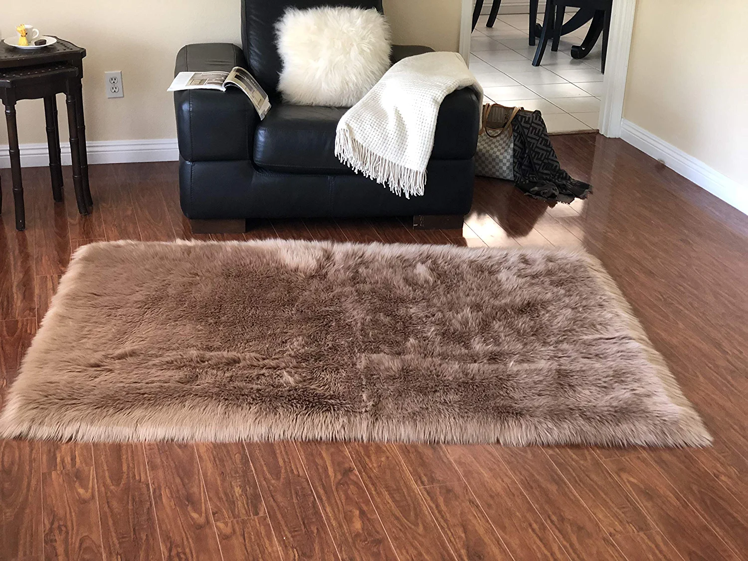 LAMBZY Faux Sheepskin Super Soft Hypoallergenic Rectangular Area Rug
