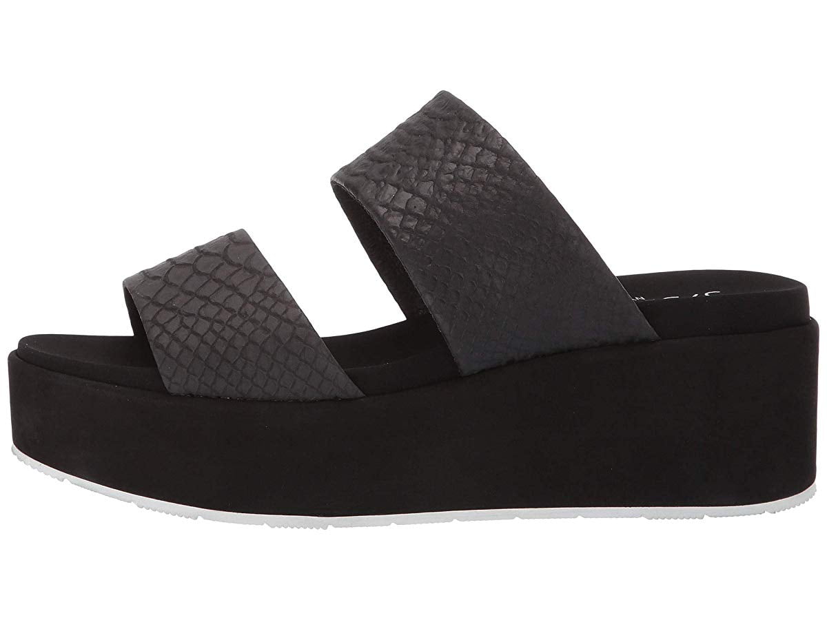 j slides quincy wedge
