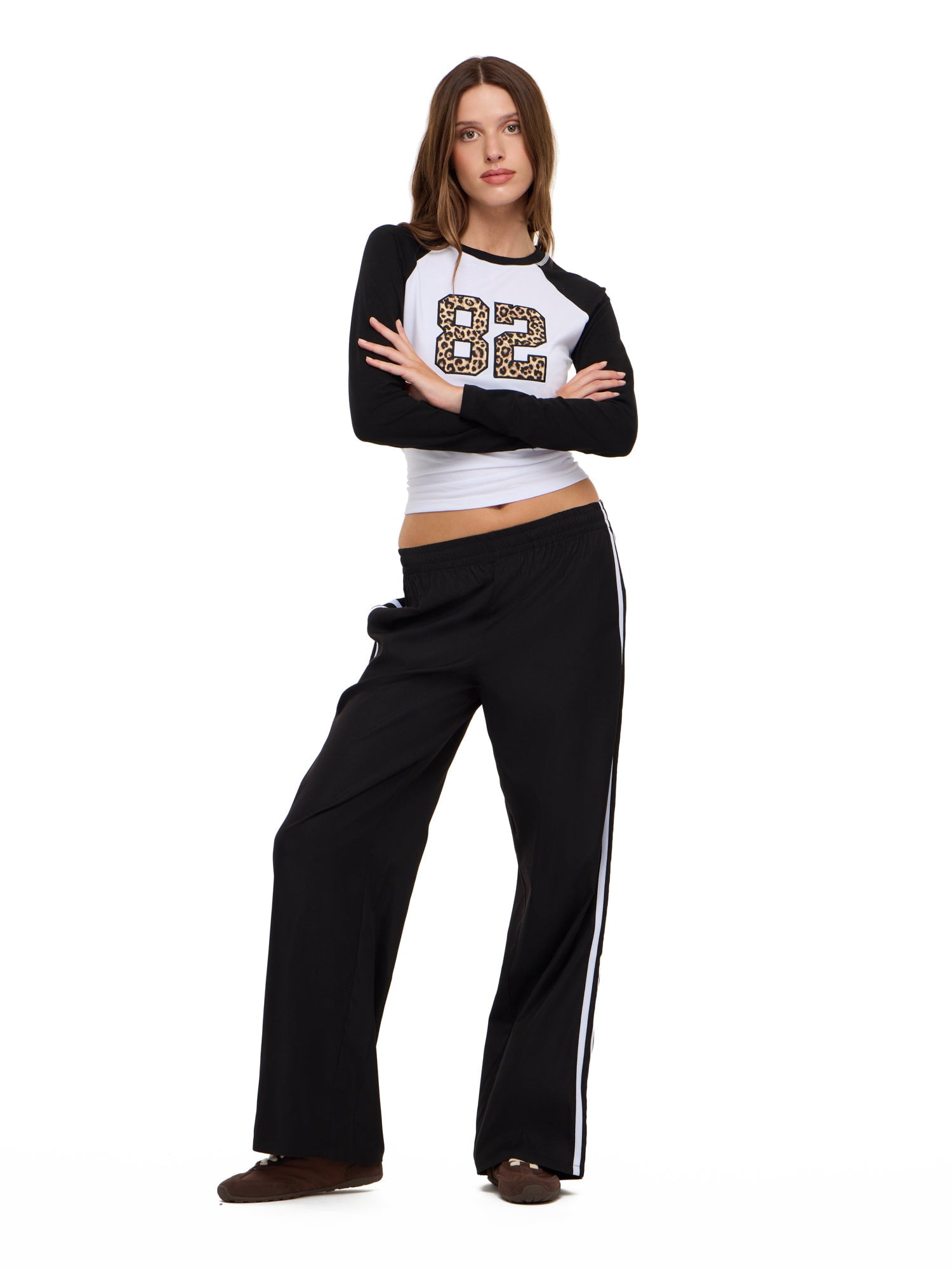 Forever 21 Women's Wide Leg Track Pants with Side Stripes, 100% Polyester Casual Athletic Lounge Pants, Black, XXS-XXL