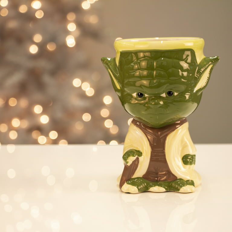 Be unique with this Star Wars Hot Cocoa Goblet.