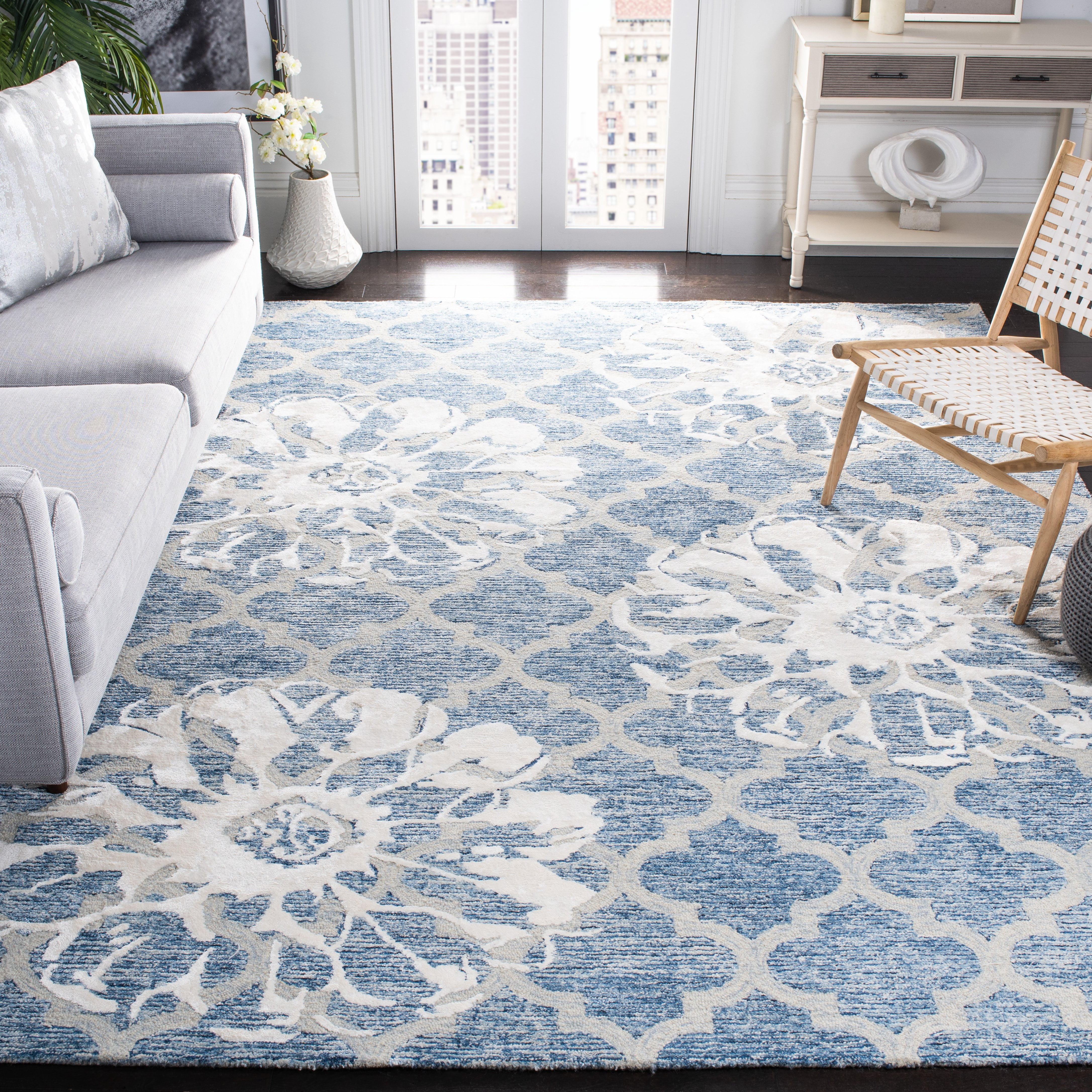 SAFAVIEH Glamour Jaye Floral Area Rug, Navy/Ivory, 8' x 10'