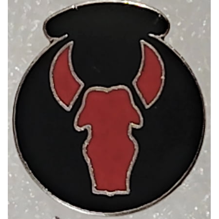 34th Infantry Division CSIB Hat, Lapel or Brooch Collectors Pin 1"H x 7/8"W