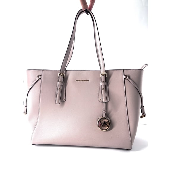 Pre-Owned Michael Kors Cabas Leather White Leather Bag