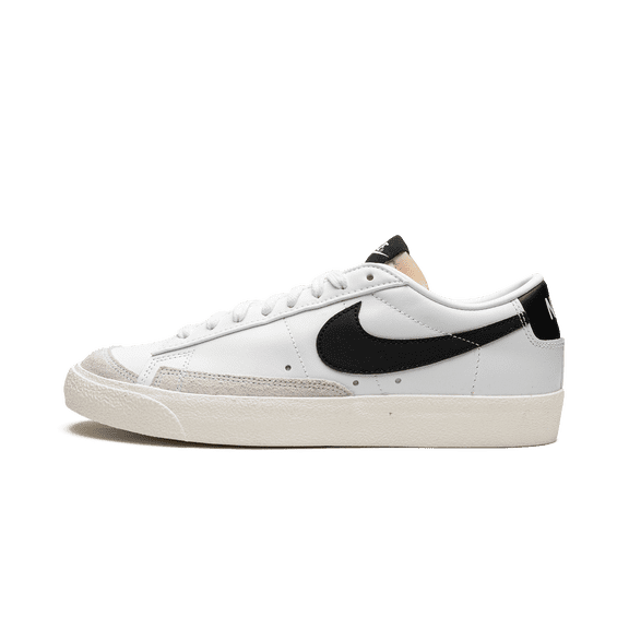 NIKE WOMENS BLAZER LO Womens DC4769 102 DC4769 102 from Stadium Goods