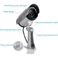 thumbnail image 2 of (plateado) Cámara domo de seguridad CCTV simulada falsa para vigilancia interior y exterior con una luz LED., 2 of 5
