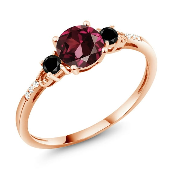 Gem Stone King 10K Rose Gold 6MM Red Rhodolite Garnet 2.5MM Black Diamond and White Diamond Accent 3-Stone Engagement Ring for Women | 1.17 Cttw | Three Stone Wedding Anniversary Ring (Size 8.5)