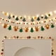 thumbnail image 1 of pstuiky Decoraciones navideñas: banderas, flores, adornos colgantes, diseño de escena, luces, ventana, ambiente, banderas colgantes, árbol de Navidad, pequeños colgantes., 1 of 6