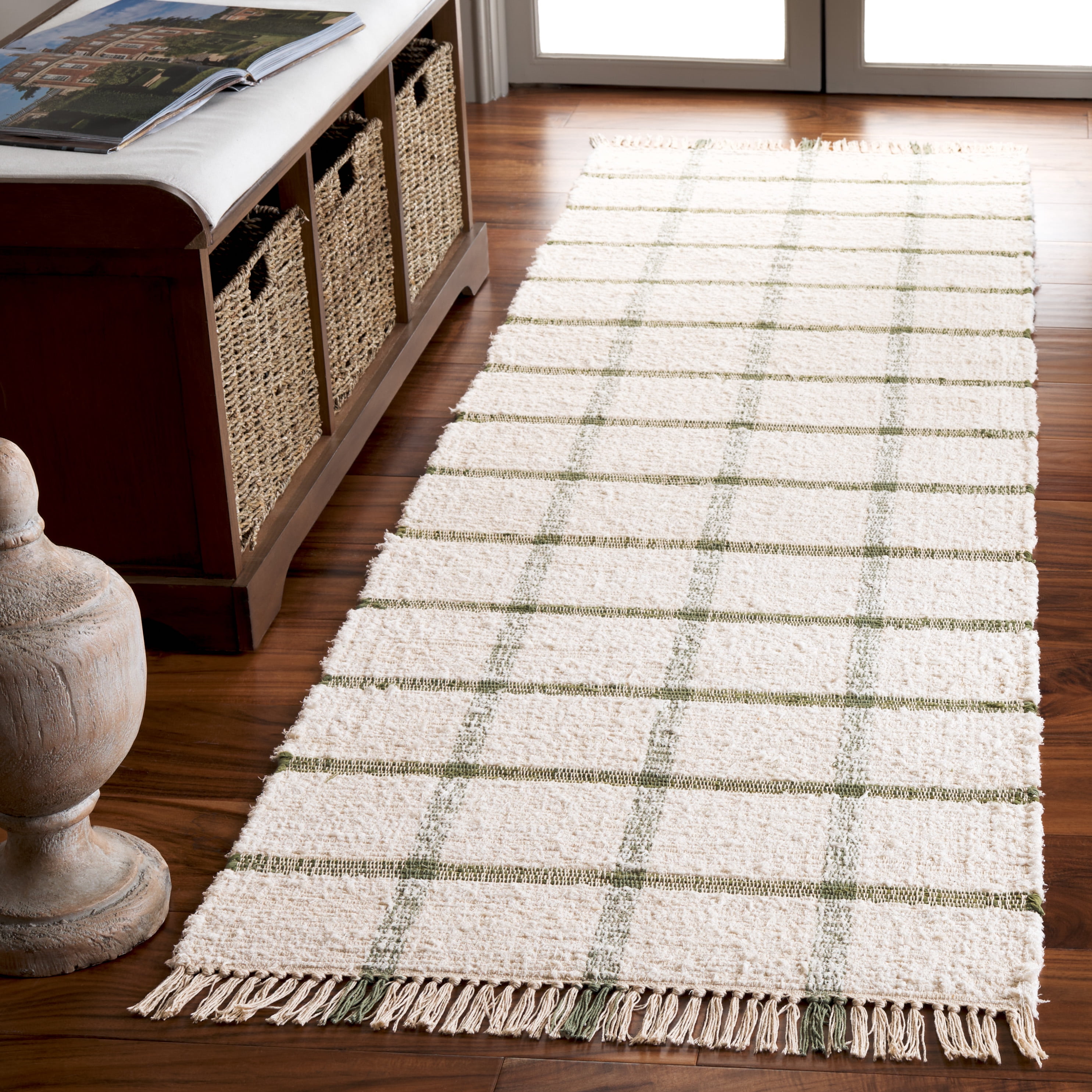 SAFAVIEH Montauk Bevin Checkered Runner Rug, Ivory/Green, 2'3" x 8'