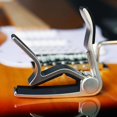 thumbnail image 4 of Capo para guitarra WINGO para guitarra acústica y eléctrica de 6 cuerdas, color plata, 4 of 9