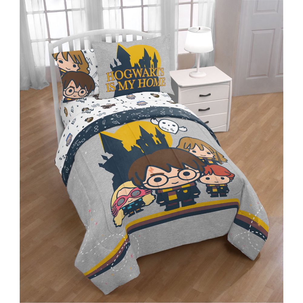 Harry Potter Hogwarts Icons Twin Bed in a Bag Bedding Set feat. Harry