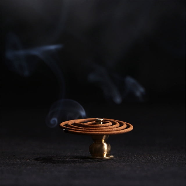 Fiudx Base de Incienso de Latón, Diseño En Forma de Calabaza, Construcción Metálica Única, Elegante Decoración para El Hogar, Uso Espiritual o de Aromaterapia, Tamaño 25 X 16 Mm, Incluye Una Mini Bas