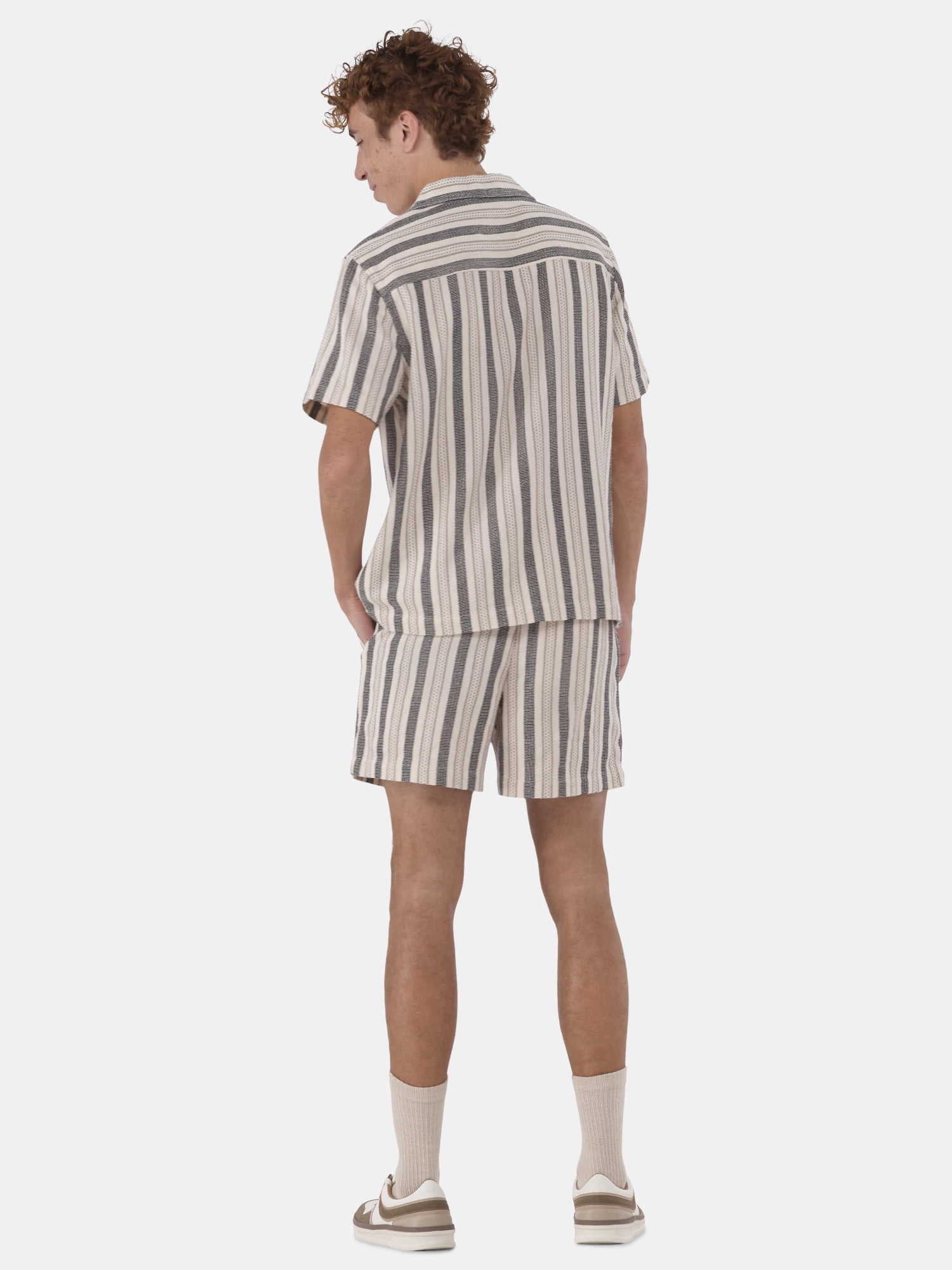 No Boundaries Textured Fabric Shirt with Short Sleeves, Men's & Big Men's