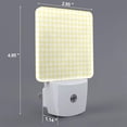 thumbnail image 2 of Fotbe Lemon Yellow Checkboard Luz Nocturna LED, Luz de Noche con Sensor de Luz Natural de Anochecer a Amanecer, Se Enchufa a la Pared, Blanco Cálido 0.5W-UK, 2 of 7