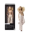 thumbnail image 1 of Muñeca Mattel Barbie Colección Signature Basics Modelo 07, 1 of 4