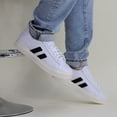 thumbnail image 1 of Tenis con cordones Exterior Piel vegana color Blanco Para Hombre, 1 of 4
