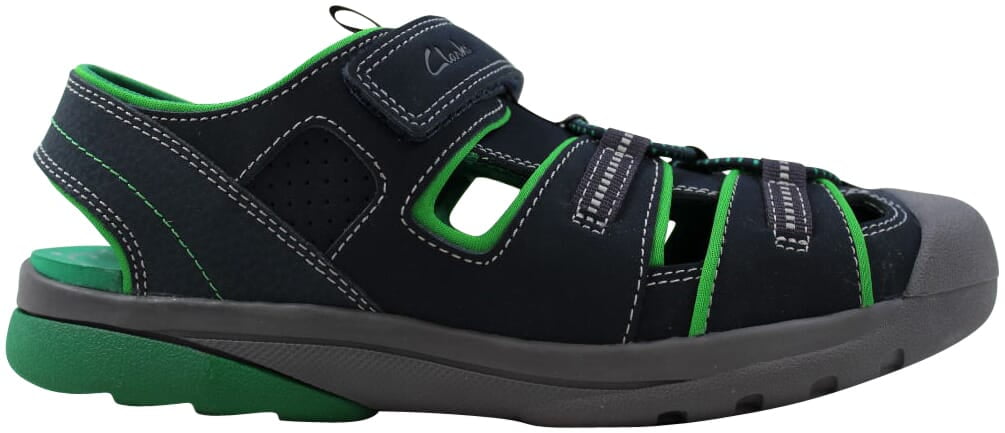 clarks boys flip flops