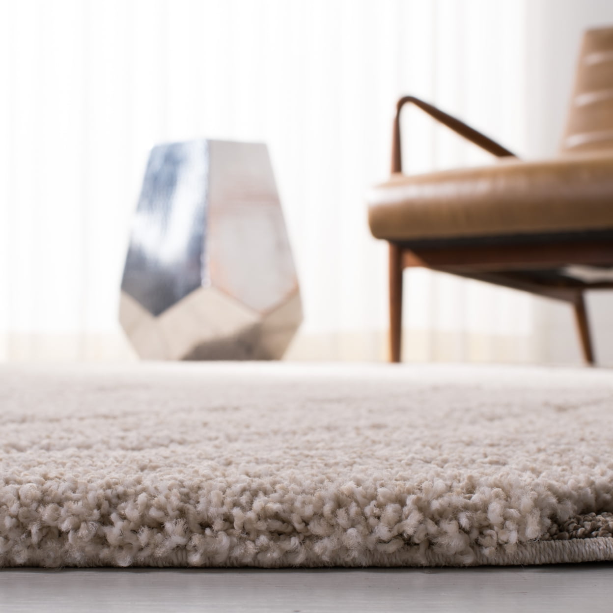 SAFAVIEH Florida Tabitha Geometric Waves Shag Area Rug, Cream/Beige, 5'3" x 7'6"