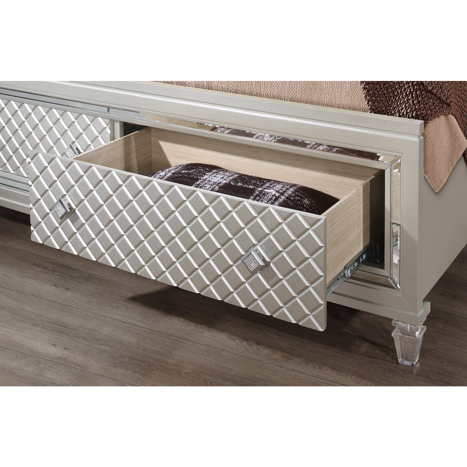 Global Furniture USA Paris Bedroom Set - Thumbnail 4