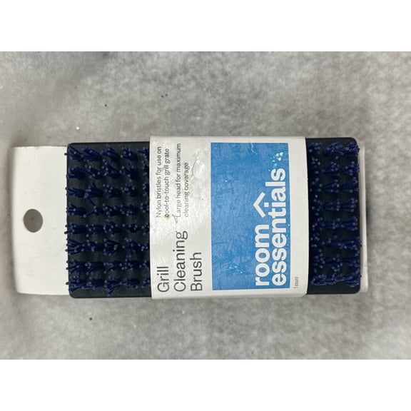 Room Essentials Hand Held Nylon Grill Cleaning Brush (Short Handled)