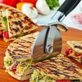 thumbnail image 4 of Kitchenaid Roue à Pizza Classique, 9 Pouces, Noir, 4 of 4
