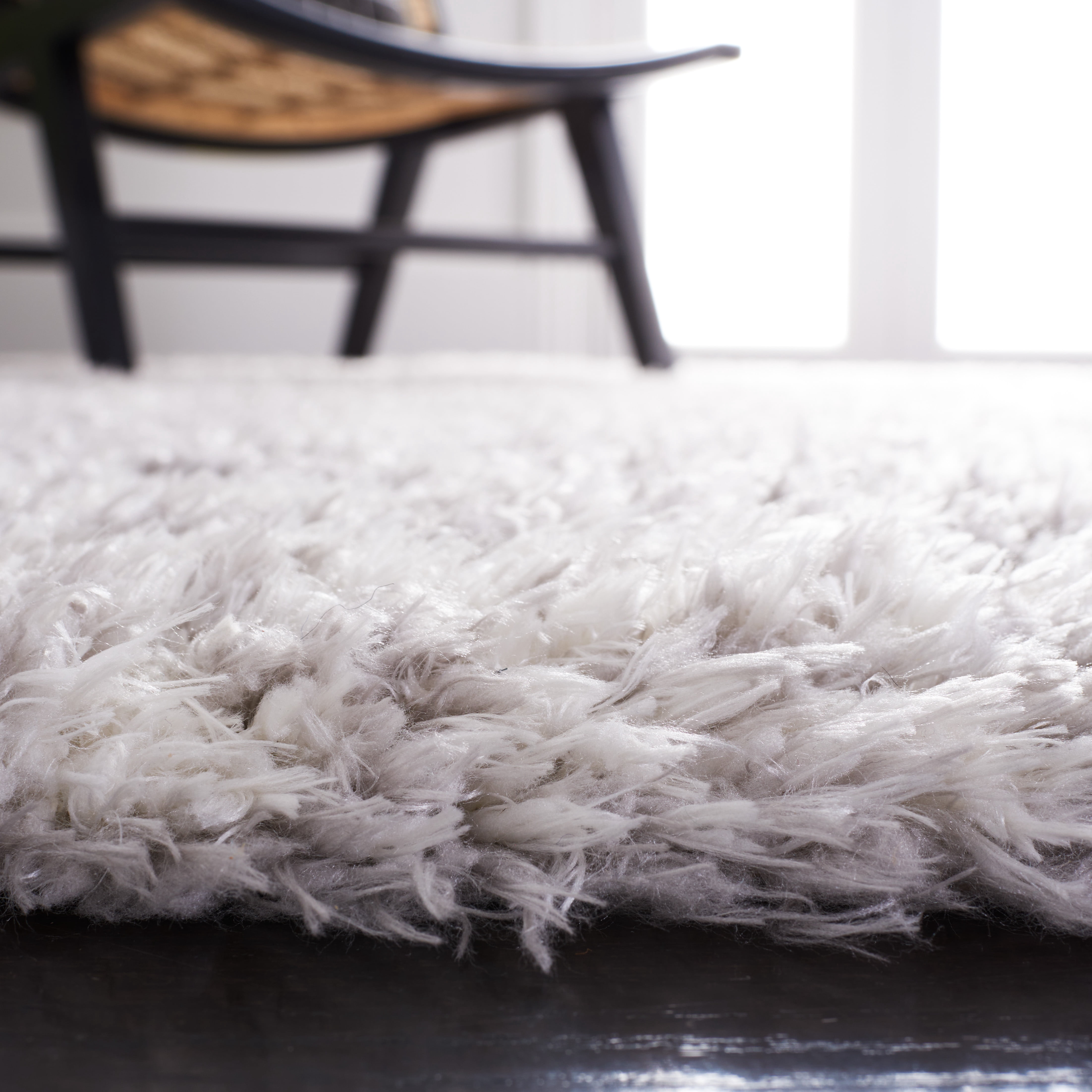 Safavieh Flokati Claudia Aztec Polyester Shag Area Rug, Gray/Ivory, 4' x 6'