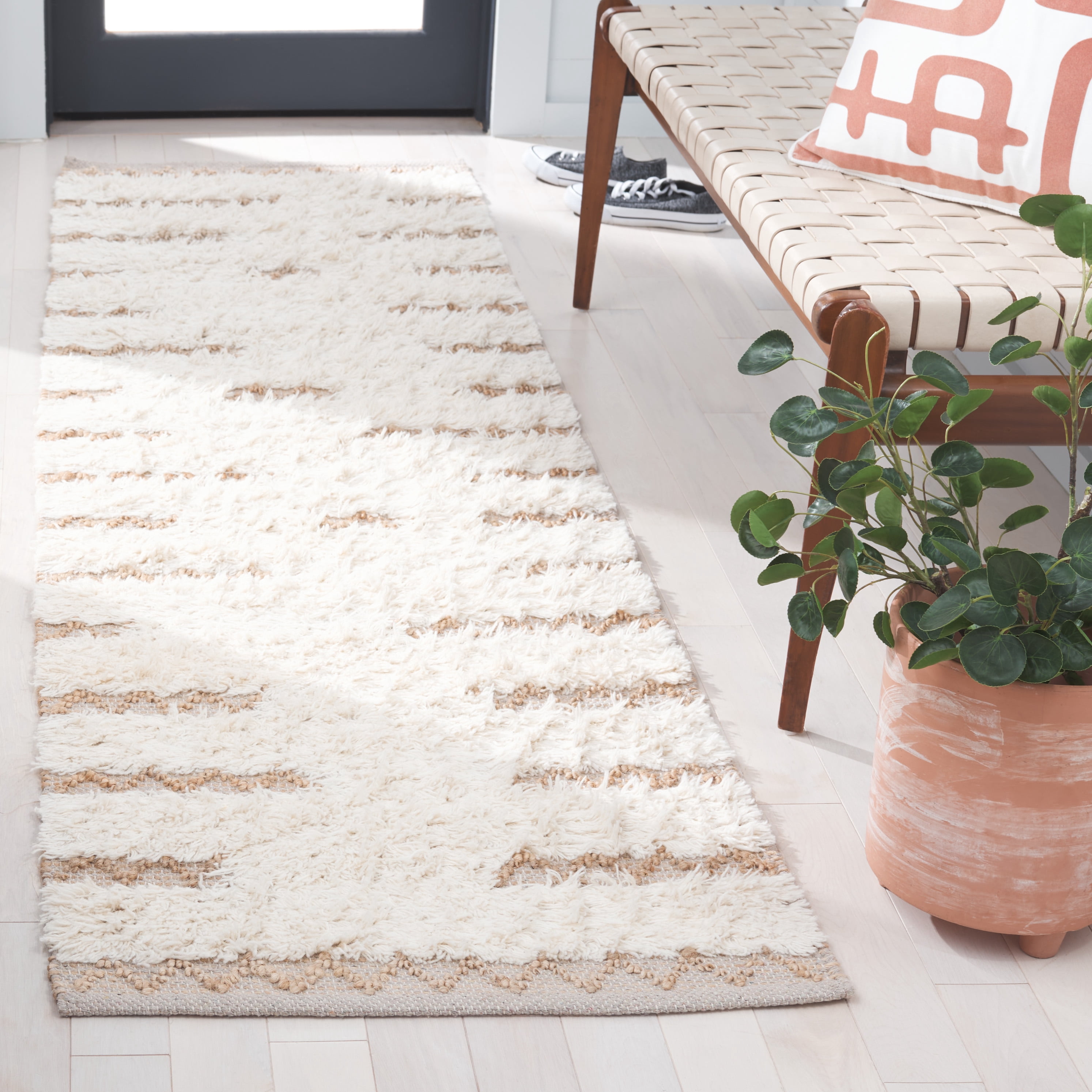 SAFAVIEH Natura Natasa Abstract Runner Rug, Ivory/Natural, 2'3" x 8'