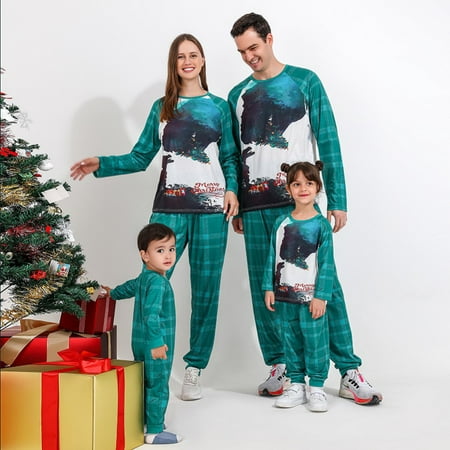 

Christmas Matching Family Pajamas Sets Merry Christmas Print Green Tops and Pants Sleepwear 2Pcs Sets