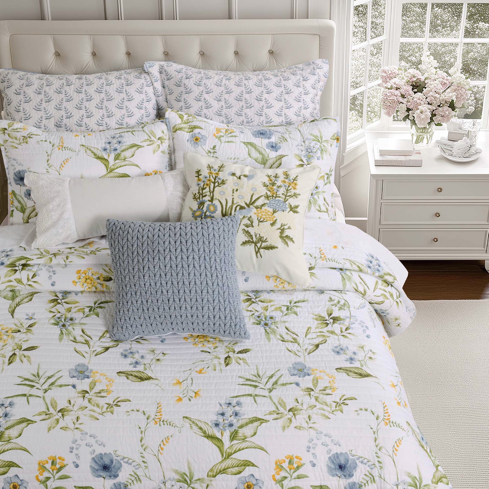Levtex Home Viviana Blue Reversible King / Cal King Quilt Set (106x92in) with 2 Pillow Shams (36x20in) - Floral - Blue, Green, White - Cotton King Size Quilt Bedding Set - Lightweight, Soft