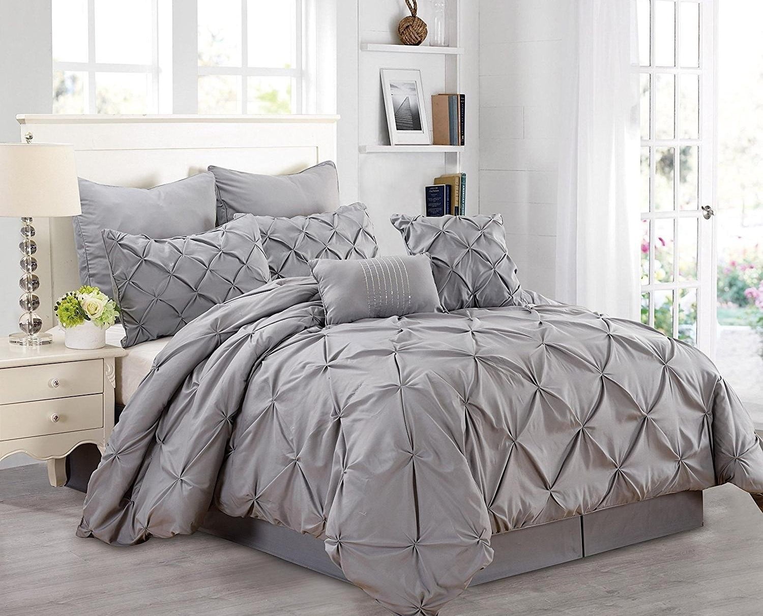 Details about   Chic Home Louisville 7 Piece Reversible Comforter Bag Ruffled Pinch Pleat Geomet 
