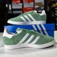 thumbnail image 3 of [IG1634] Adi-das Men's Gazelle Preloved Green Cloud White Sneakers Size 7.5 NEW, 3 of 5