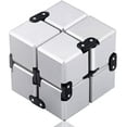 thumbnail image 2 of Cubo infinito Fidget Cube Juguete adecuado para adultos y niños, nueva versión Fidget Finger Toy para aliviar el estrés y la ansiedad, Killing Time Fidget Toys Infinite Cube adecuado para personas, 2 of 5