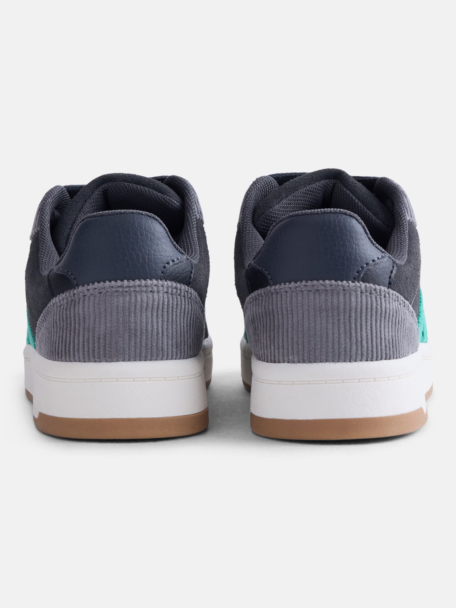 Wonder Nation Little and Big Boys' Chunky Skate Sneakers