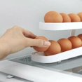 thumbnail image 2 of Caja para guardar huevos, contenedor para huevos con rodamiento de bolas automático, soporte para huevos con dos capas, organizador de huevos para refrigerador, capacidad para 12-14 huevos, 2 of 5