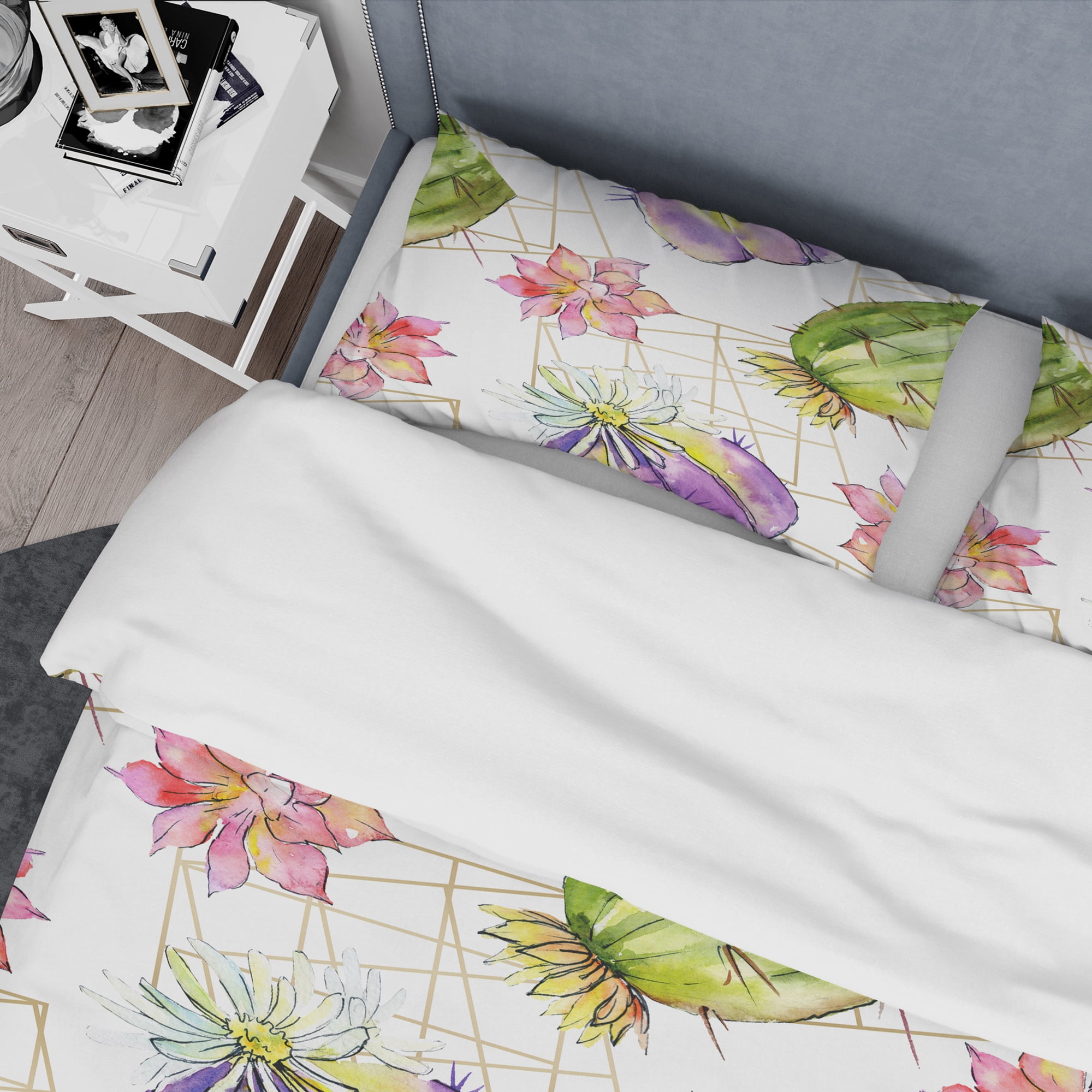 Designart 'Green Cactus Pattern' Mid-Century Modern Duvet Cover Set