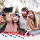 thumbnail image 1 of Fiudx Gafas de Sol con Forma de Estrella, Paquete de 3, En Rojo, Blanco y Azul, de Plástico con Protección Uv, Ligeras y Cómodas, Ideales para Fiestas Del Día de La Independencia, Celebraciones Al Ai, 1 of 6