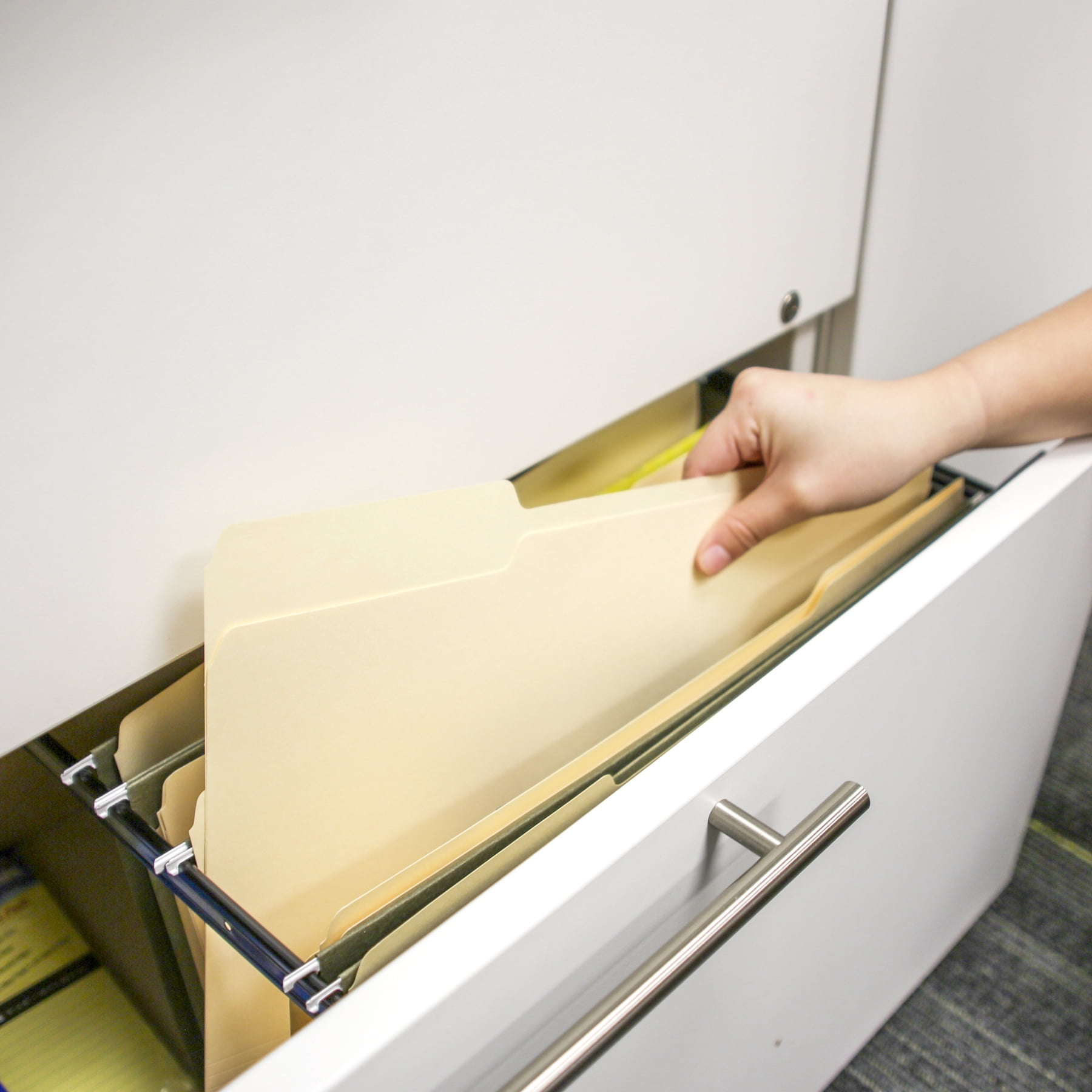 BAZIC 1/3 Cut Letter Size Manila File Folder (100/Box)