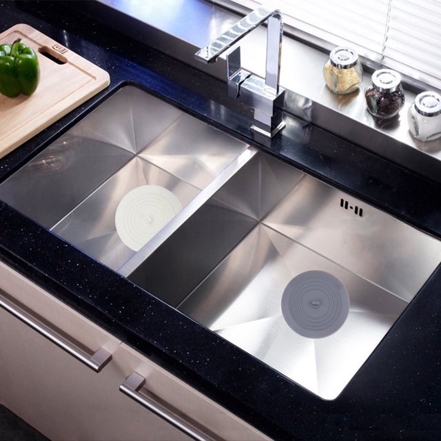 Tapón para bañera, tapón de silicona grande de 6 pulgadas para bañera, tapón de drenaje, tapón para el cabello, tapa de succión plana para cocina, baño y lavandería (2 unidades, blanco y gris) Ormromra SNFLD1632