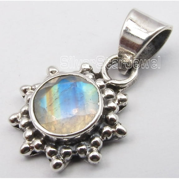 SilverStarJewel 925 Solid Silver Round Cut Rainbow Moonstone Vintage Style Gift Pendant 0.9 Inch