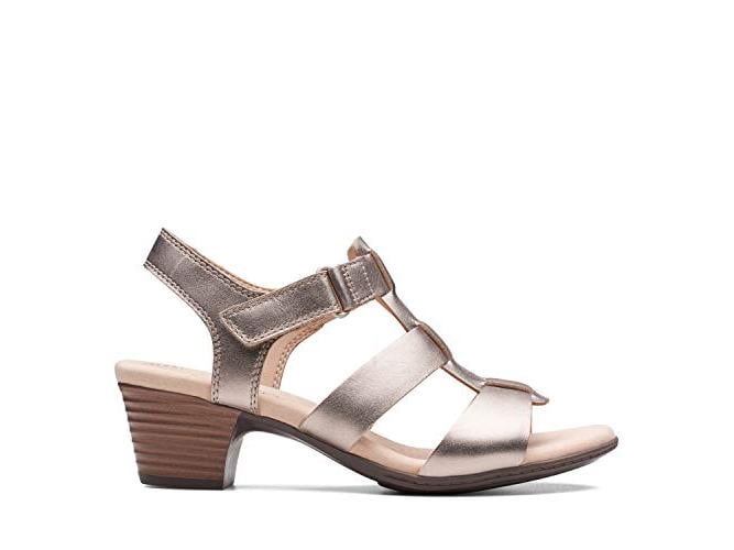 clarks closed toe sandals