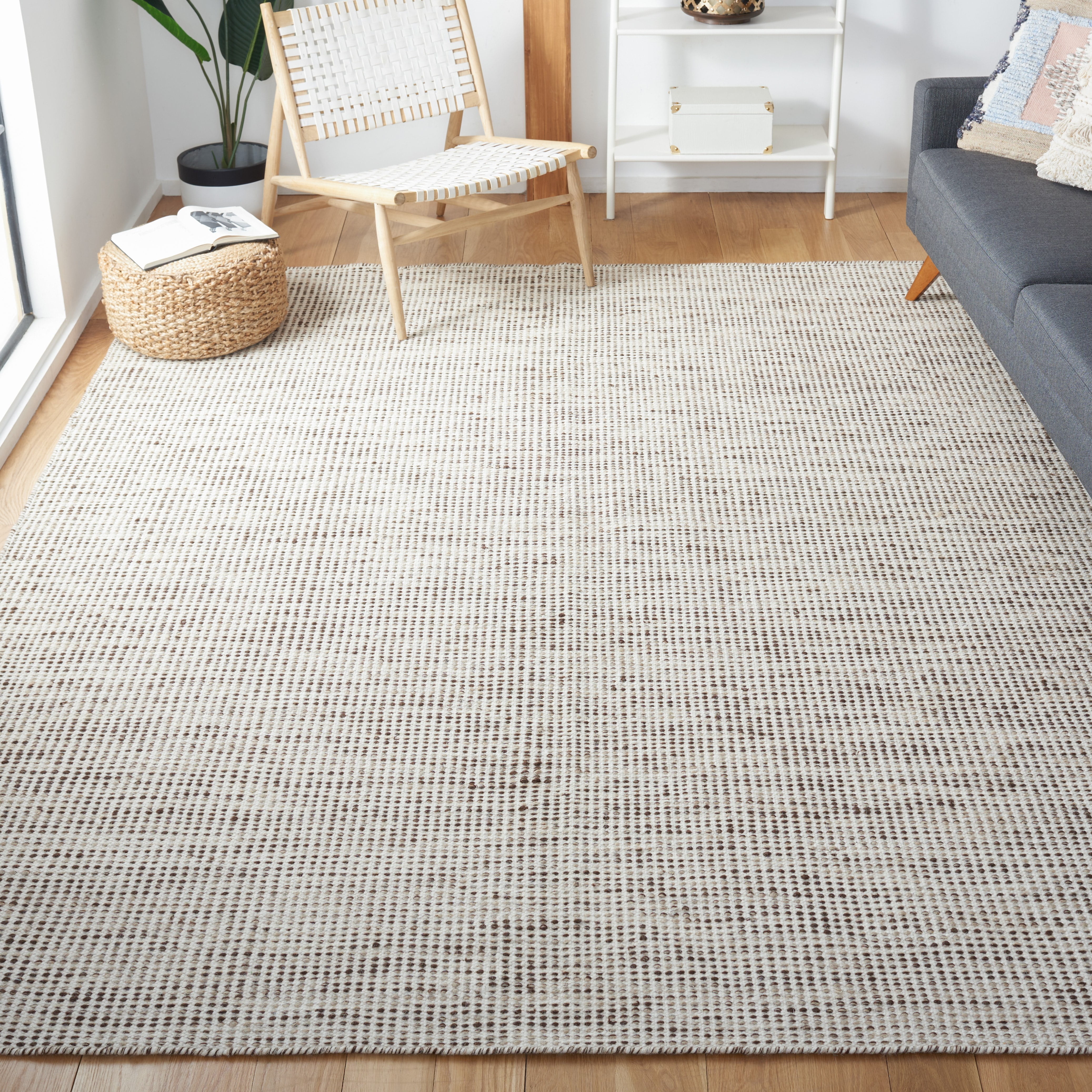 SAFAVIEH Vermont Zaman Distressed Dotted Area Rug, Brown/Ivory, 8' x 10'