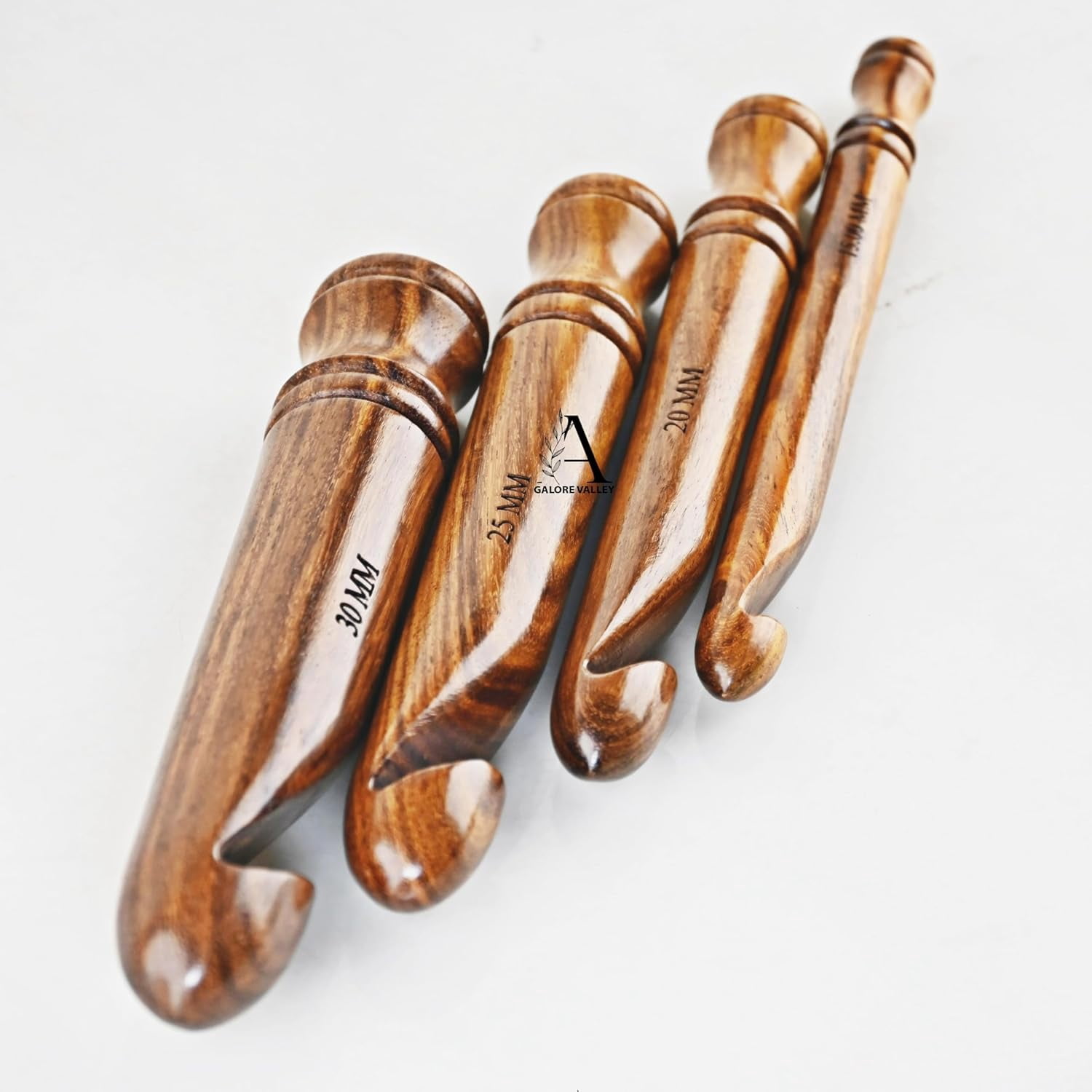 Ergonomic Wooden Crochet JUMBO Hooks Set of 4 | Crochet Hook Size 15MM, 20MM, 25MM and 30MM For Large Projects | Perfect Gift For Yarn Lover Thick Crochet Needle for Weaving Bag Scarf Blankets