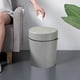 thumbnail image 1 of ¡Precios Locos!, Contenedor de basura de plástico con tapa a presión, blanco, beige, gris, cubo de basura de plástico, papelera para el hogar, la cocina, el baño, el garaje Akmoler, 1 of 9
