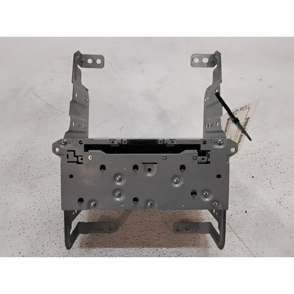 Pre-Owned 2015 Infiniti Q50 Radio Receiver AM-FM w/ CD Player 28330-4HB3A OEM (Good)