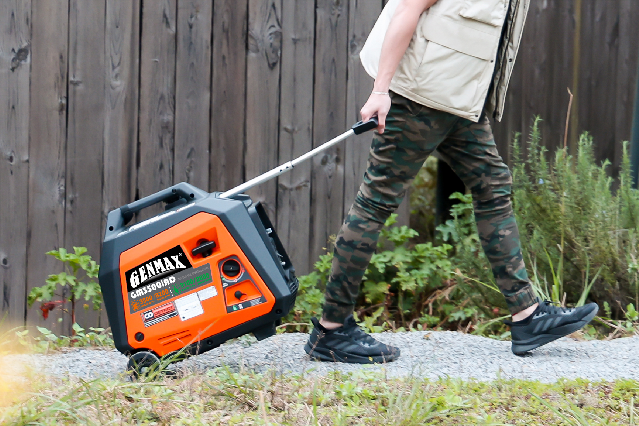 Genmax 3200W Dual Fuel Pull Cord Start Inverter Generator, CO Detect Shutdown
