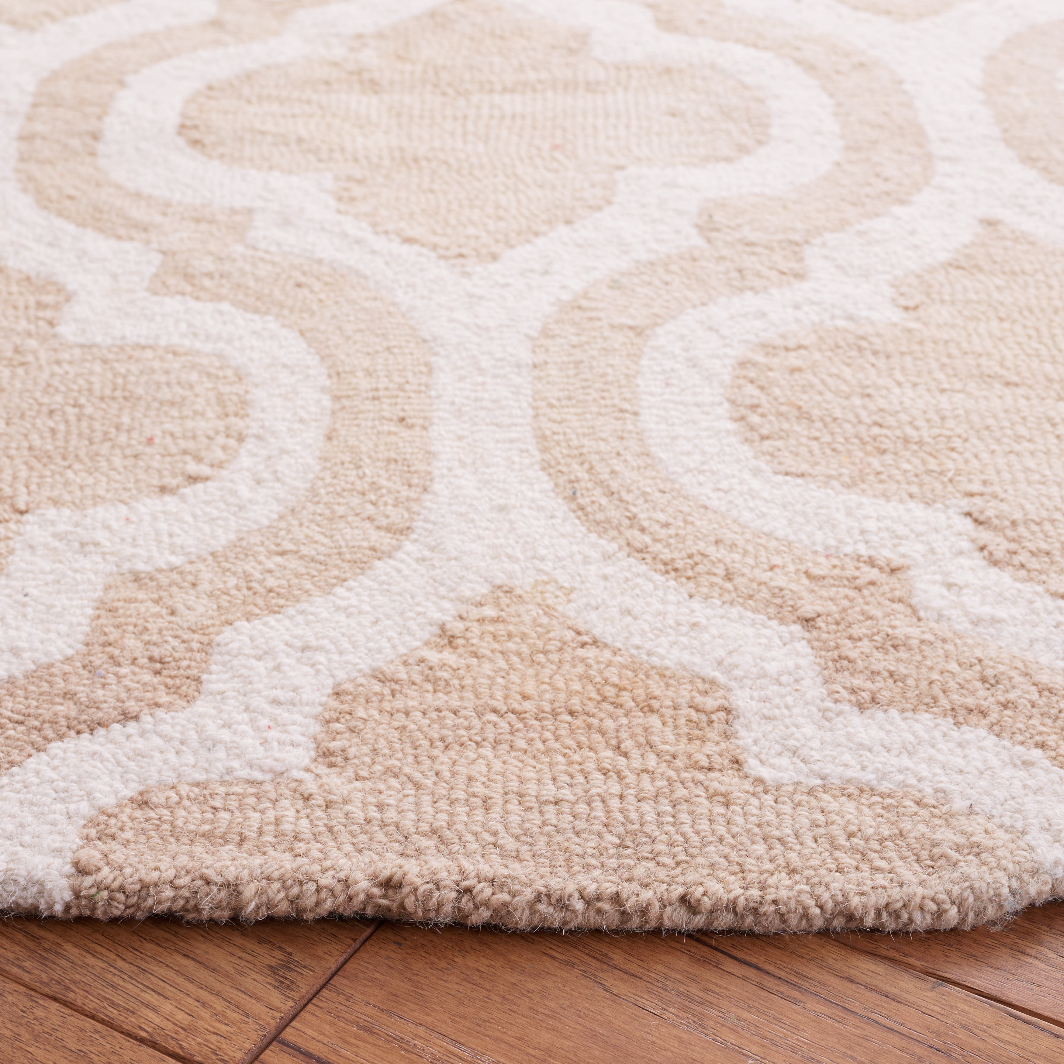 Safavieh Dip Dye Jolyon Geometric Wool Area Rug, Beige/Ivory, 7' x 7' Round